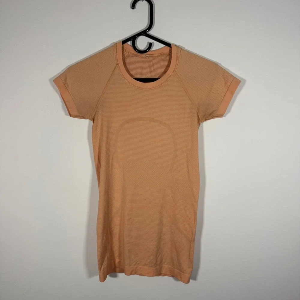 Lululemon swiftly tech top